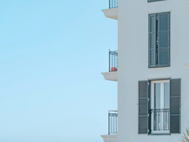 https://yuriydubkov.com/wp-content/uploads/2025/06/mike-hindle-twGndUuGeDw-unsplash-640x480.jpg
